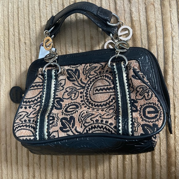 Marc Ecko Handbags - Marc Ecko Women’s vintage tote bag black/brown